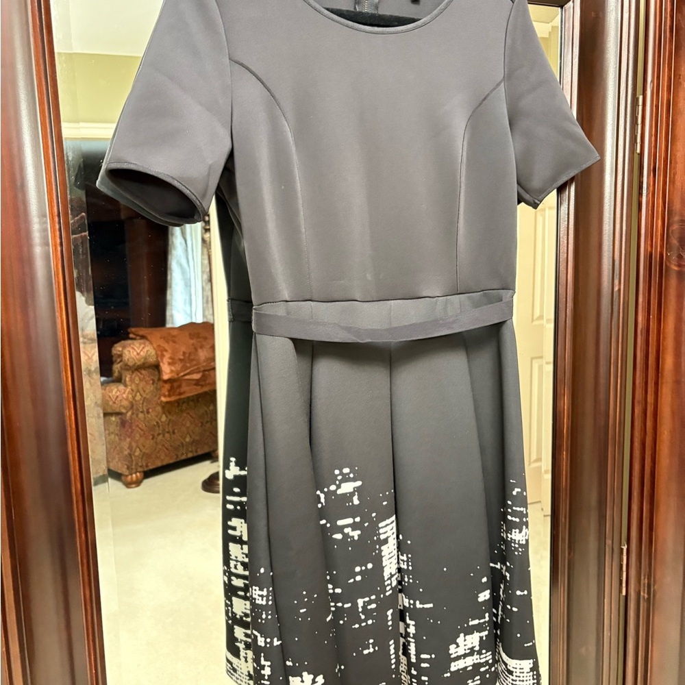 Elegant Black Cityscape Mini/Above Knee  Dress, Poly/Spandex blend for comfort.